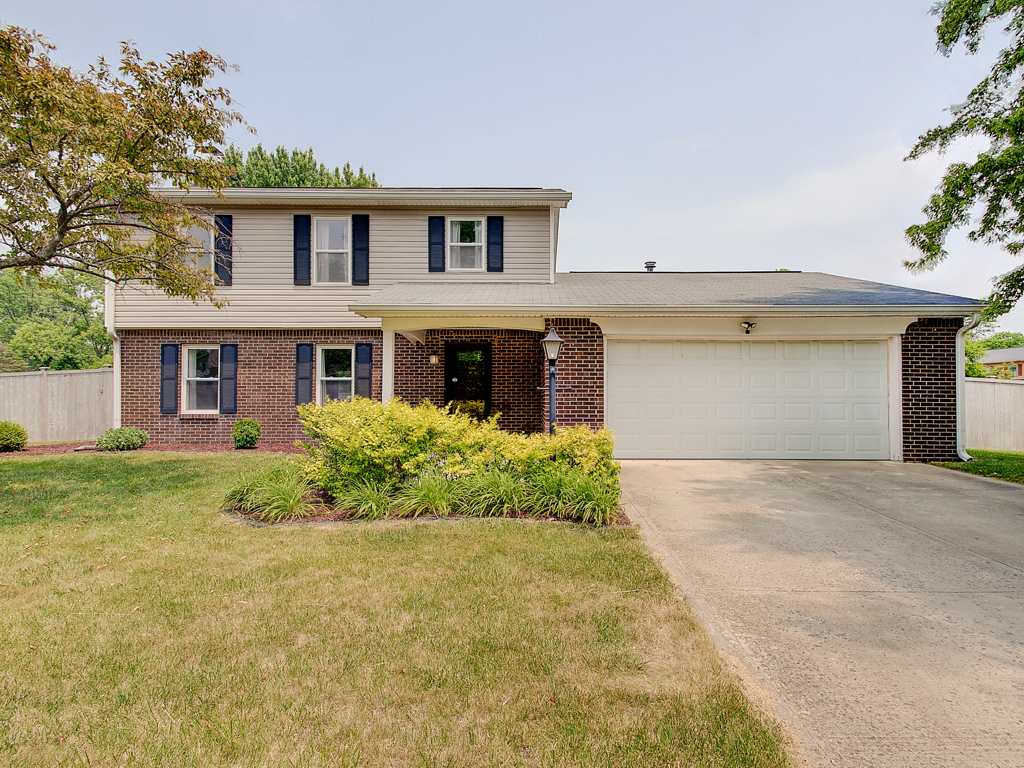 8814 Caplock Lane Indianapolis IN 46256