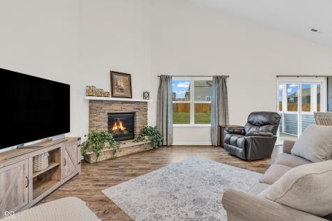 1059 Cherry Tree Lane Greenwood IN 46143