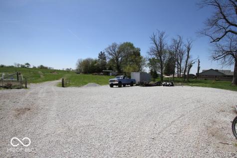 5671 E 350 S Waldron IN 46182