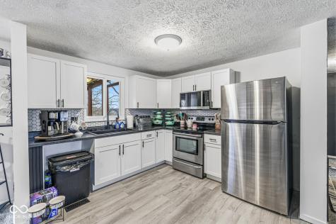 6349 Granner Drive Indianapolis IN 46221