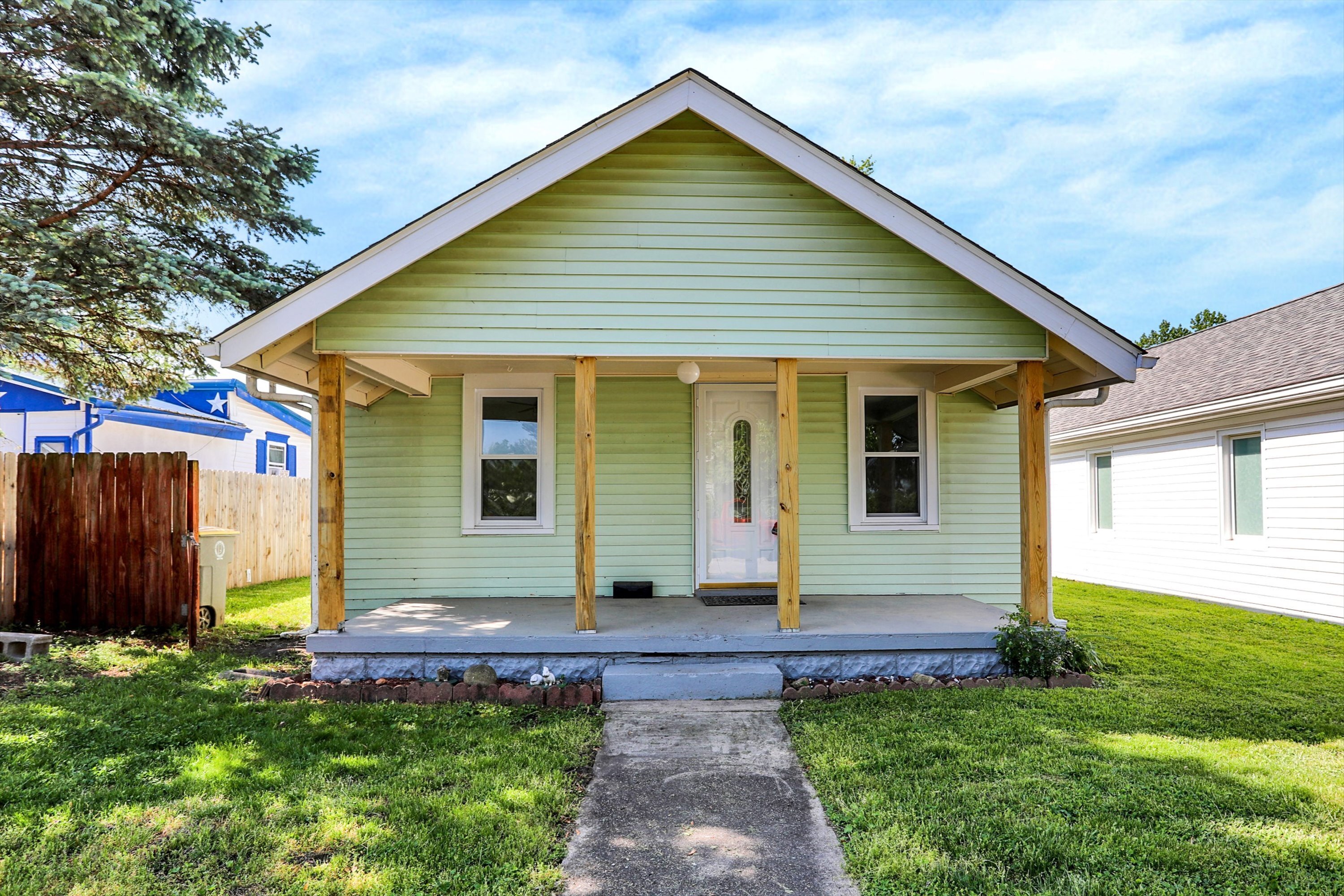 704 Noble Street Seymour IN 47274