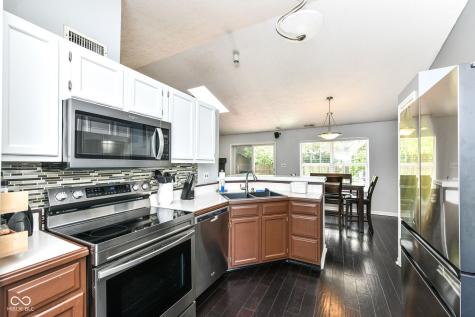 9422 Champton Drive Indianapolis IN 46256