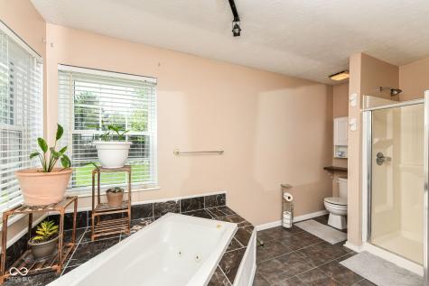 9422 Champton Drive Indianapolis IN 46256
