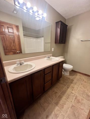 5768 Cherokee Court Bargersville IN 46106