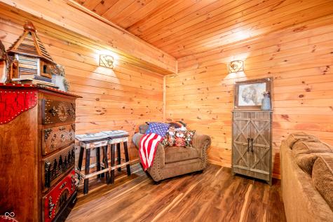9601 Buffalo Pike Freetown IN 47235