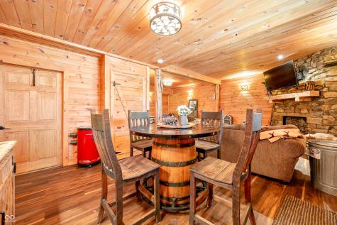 9601 Buffalo Pike Freetown IN 47235