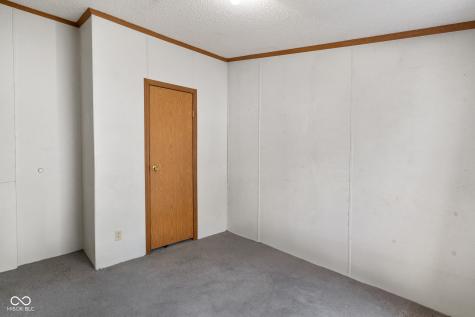 4697 W Ridge Drive Columbus IN 47203