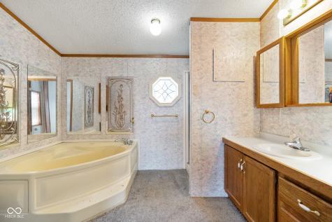 4697 W Ridge Drive Columbus IN 47203