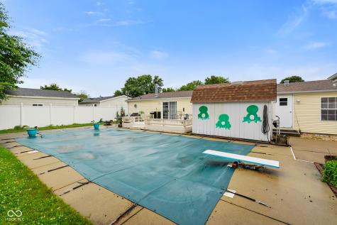 4697 W Ridge Drive Columbus IN 47203