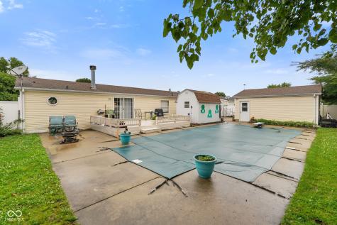 4697 W Ridge Drive Columbus IN 47203