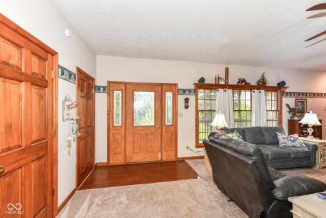 10261 N State Road 37 Elwood IN 46036