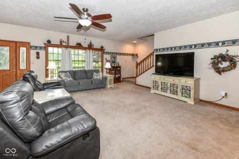 10261 N State Road 37 Elwood IN 46036