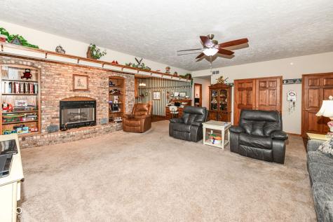 10261 N State Road 37 Elwood IN 46036