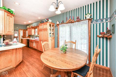 10261 N State Road 37 Elwood IN 46036