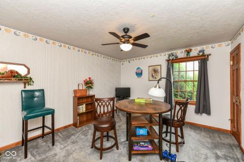 10261 N State Road 37 Elwood IN 46036
