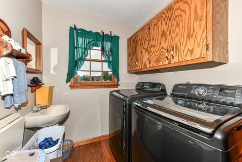 10261 N State Road 37 Elwood IN 46036