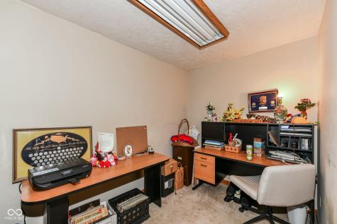 10261 N State Road 37 Elwood IN 46036