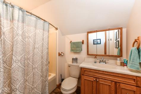 10261 N State Road 37 Elwood IN 46036
