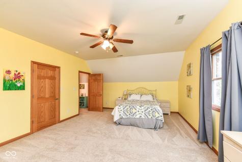 10261 N State Road 37 Elwood IN 46036