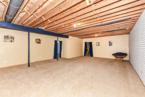 10261 N State Road 37 Elwood IN 46036