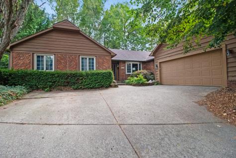 1713 Friendship Drive Indianapolis IN 46217