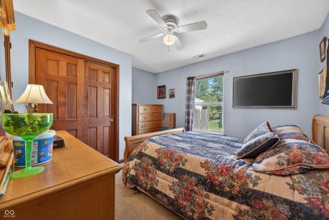 1547 Millridge Drive Greenwood IN 46143