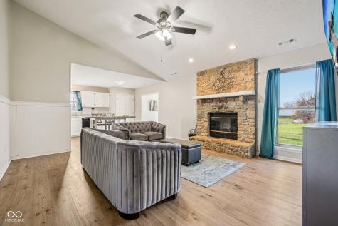 7528 Gunyon Drive Indianapolis IN 46237