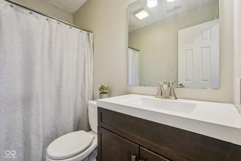 7528 Gunyon Drive Indianapolis IN 46237