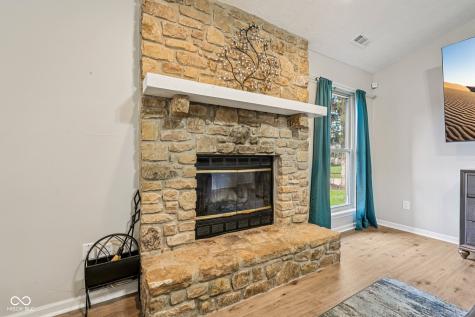 7528 Gunyon Drive Indianapolis IN 46237