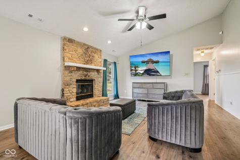 7528 Gunyon Drive Indianapolis IN 46237