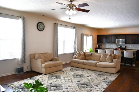 1922 Lakecrest Drive Columbus IN 47201