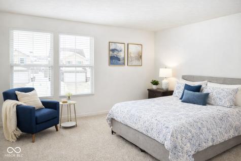 1922 Lakecrest Drive Columbus IN 47201