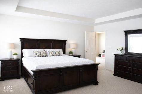 1922 Lakecrest Drive Columbus IN 47201