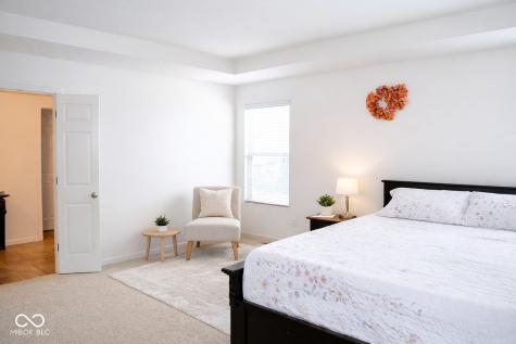 1922 Lakecrest Drive Columbus IN 47201