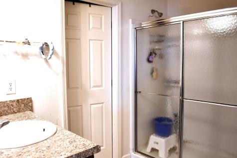 1922 Lakecrest Drive Columbus IN 47201