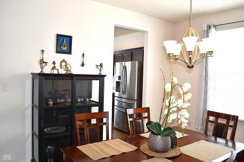 1922 Lakecrest Drive Columbus IN 47201