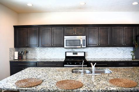 1922 Lakecrest Drive Columbus IN 47201