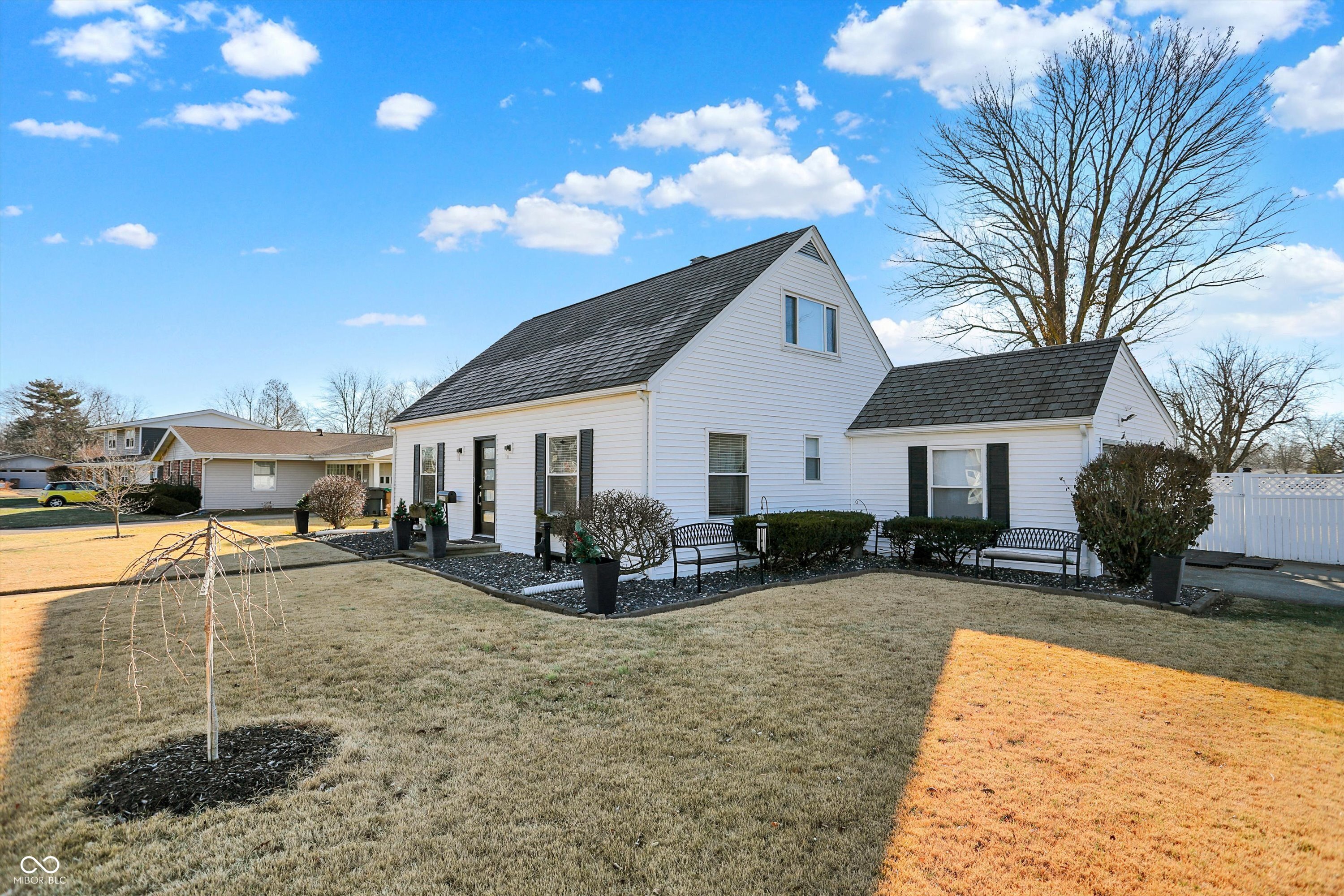 3309 Larkspur Lane Columbus IN 47203