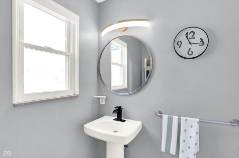 3309 Larkspur Lane Columbus IN 47203