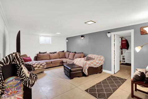 3309 Larkspur Lane Columbus IN 47203