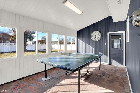 3309 Larkspur Lane Columbus IN 47203