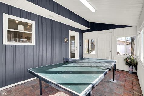 3309 Larkspur Lane Columbus IN 47203