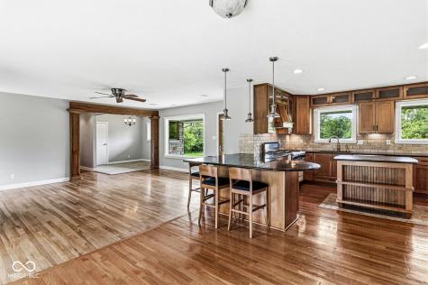 6055 N High School Road Indianapolis IN 46254