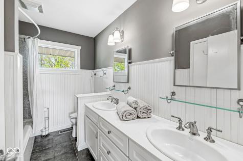 6055 N High School Road Indianapolis IN 46254