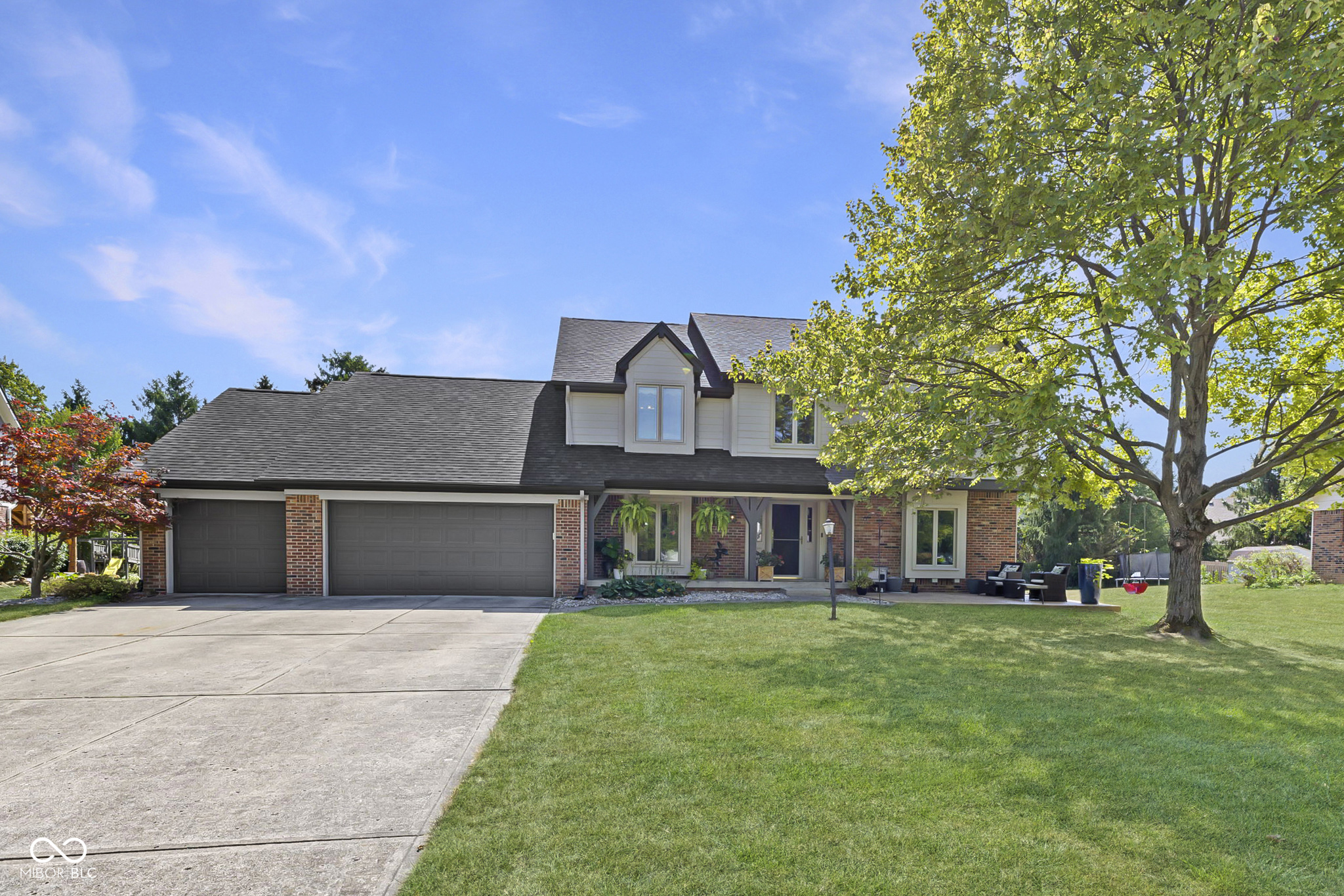 119 E Laredo Way S Carmel IN 46032