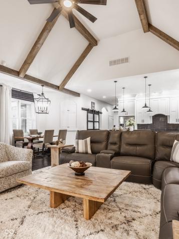 12621 Treaty Line Street Carmel IN 46032