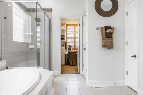 12621 Treaty Line Street Carmel IN 46032