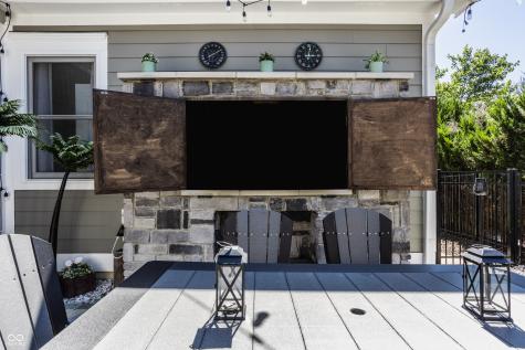 12621 Treaty Line Street Carmel IN 46032