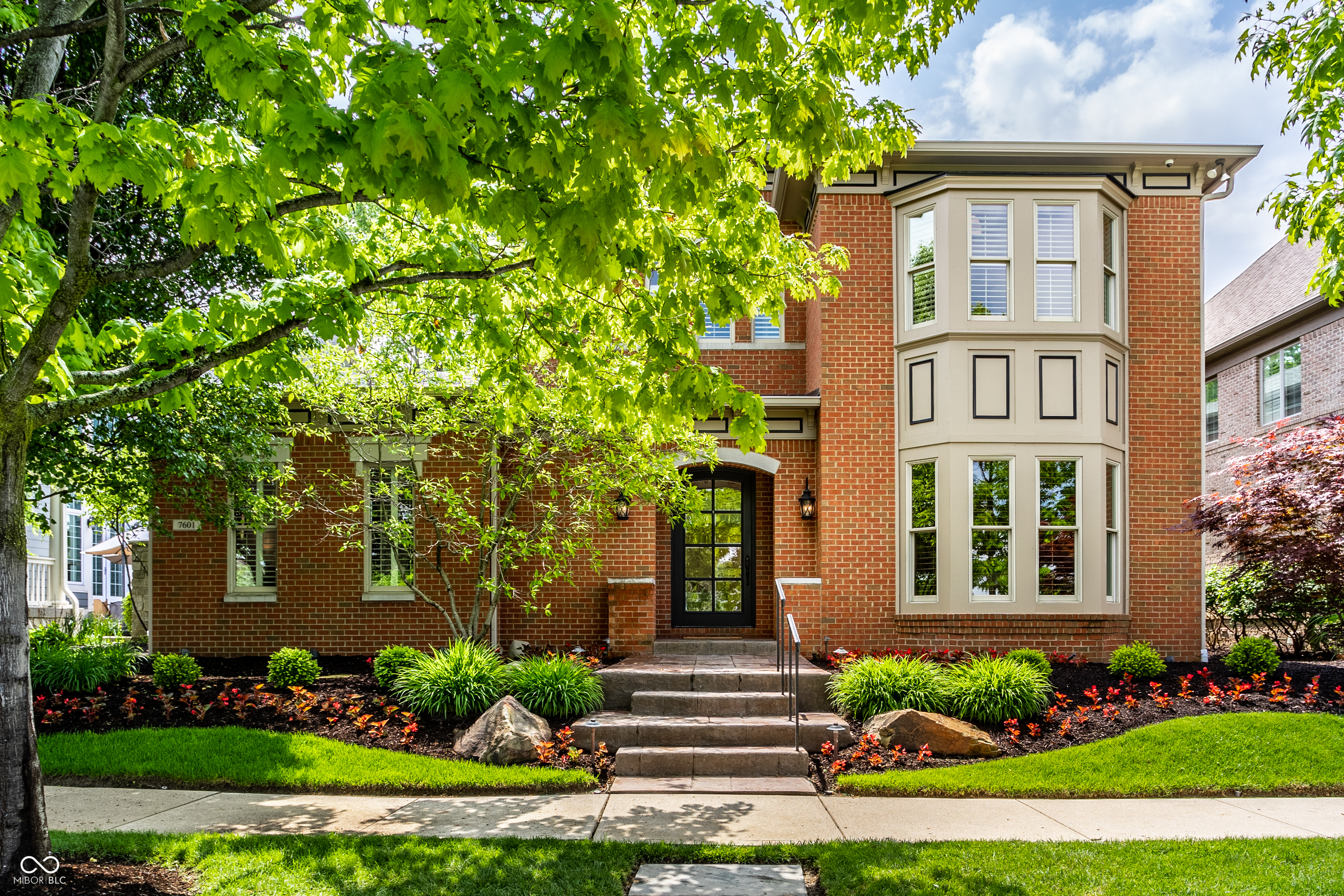 7601 W Stonegate Drive Zionsville IN 46077