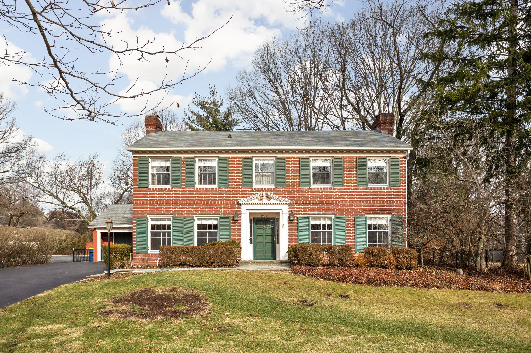 220 W 64th Street Indianapolis IN 46260